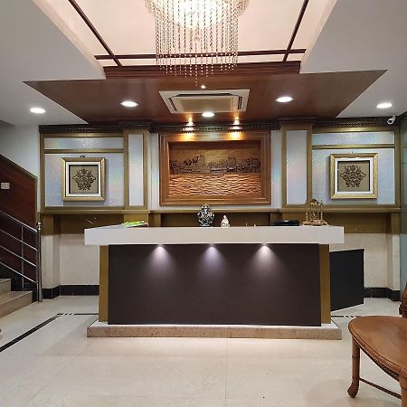 Hotel Subhalakshmi Palace Karaikudi Kültér fotó