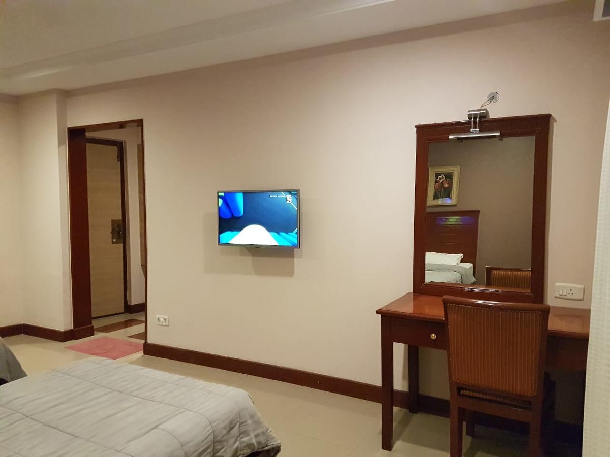 Hotel Subhalakshmi Palace Karaikudi Kültér fotó