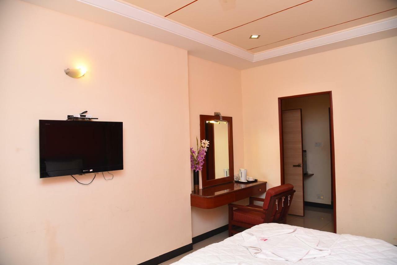 Hotel Subhalakshmi Palace Karaikudi Kültér fotó
